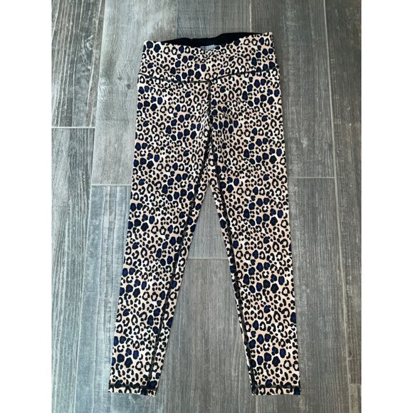 Victoria Sport Leopard Print Leggings Knock out - Fierce & Fun size Medium NEW - Picture 1 of 4